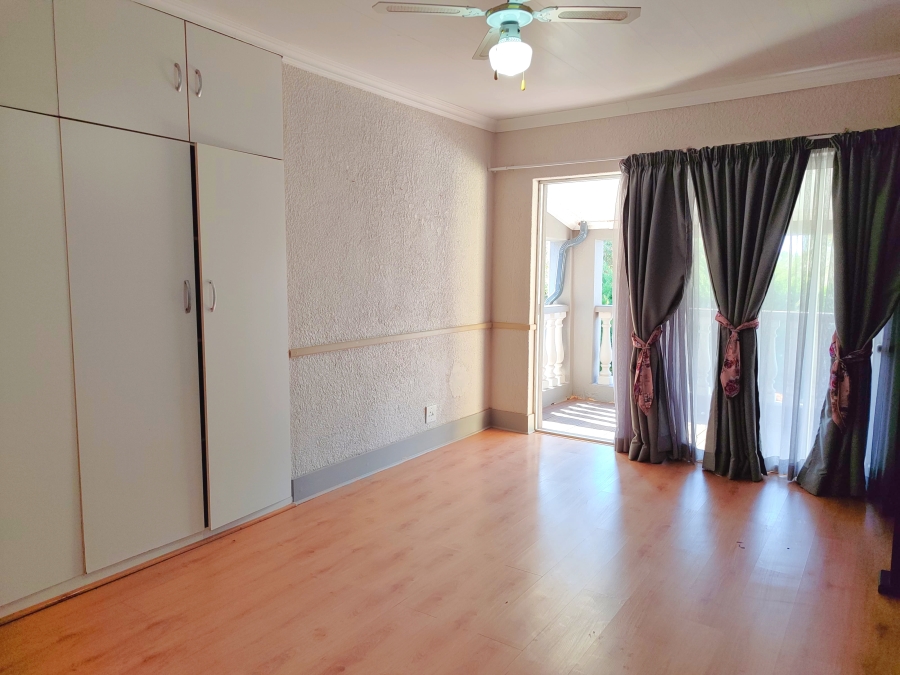 6 Bedroom Property for Sale in Doringkruin North West